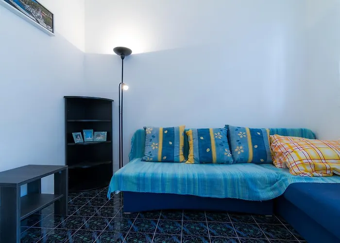 아파트 Starigrad 스타리그라드