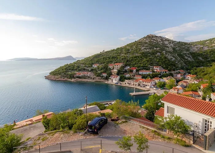 Starigrad Apartmán *